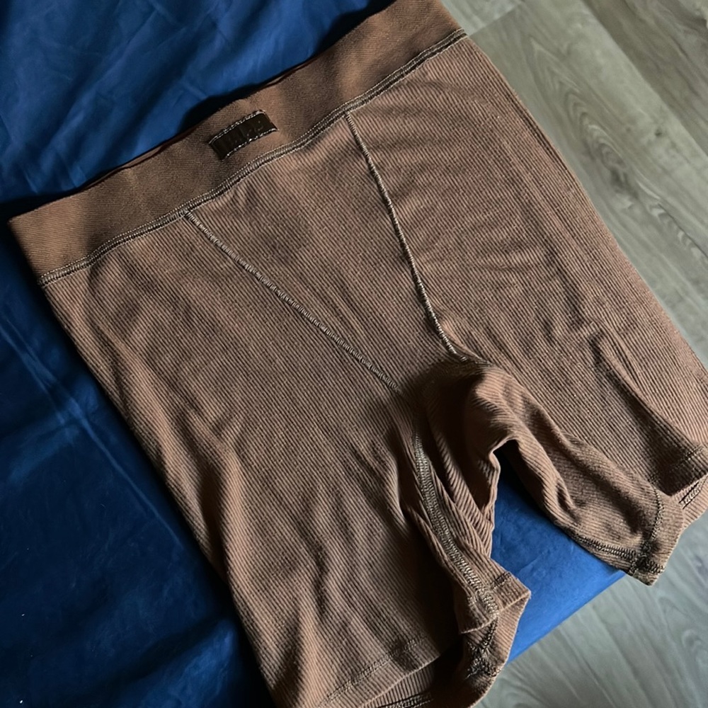 SKIMS SLEEP RIBBED BOXERS